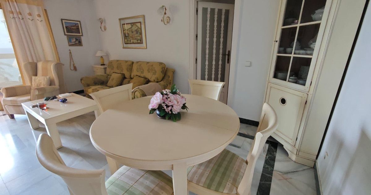 Lägenhet på mellanplan i Marbella, Marbella, 4/12