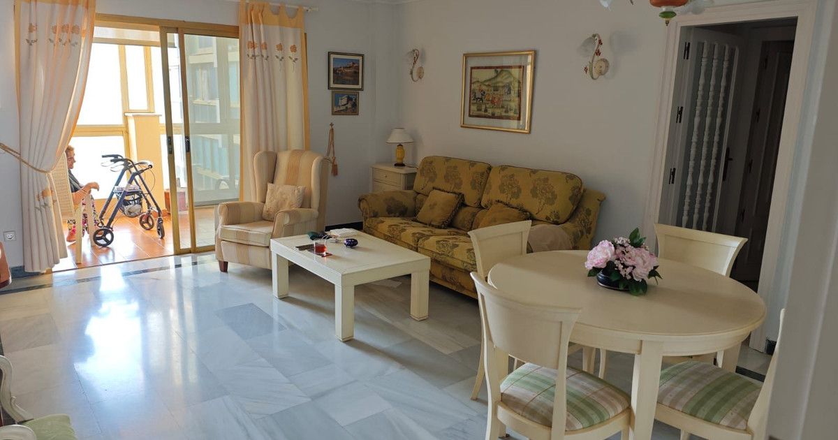Lägenhet på mellanplan i Marbella, Marbella, 5/12