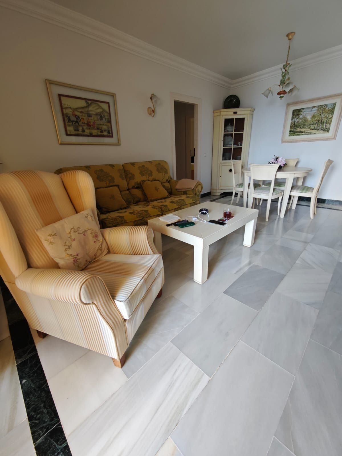 Lägenhet på mellanplan i Marbella, Marbella, 6/12