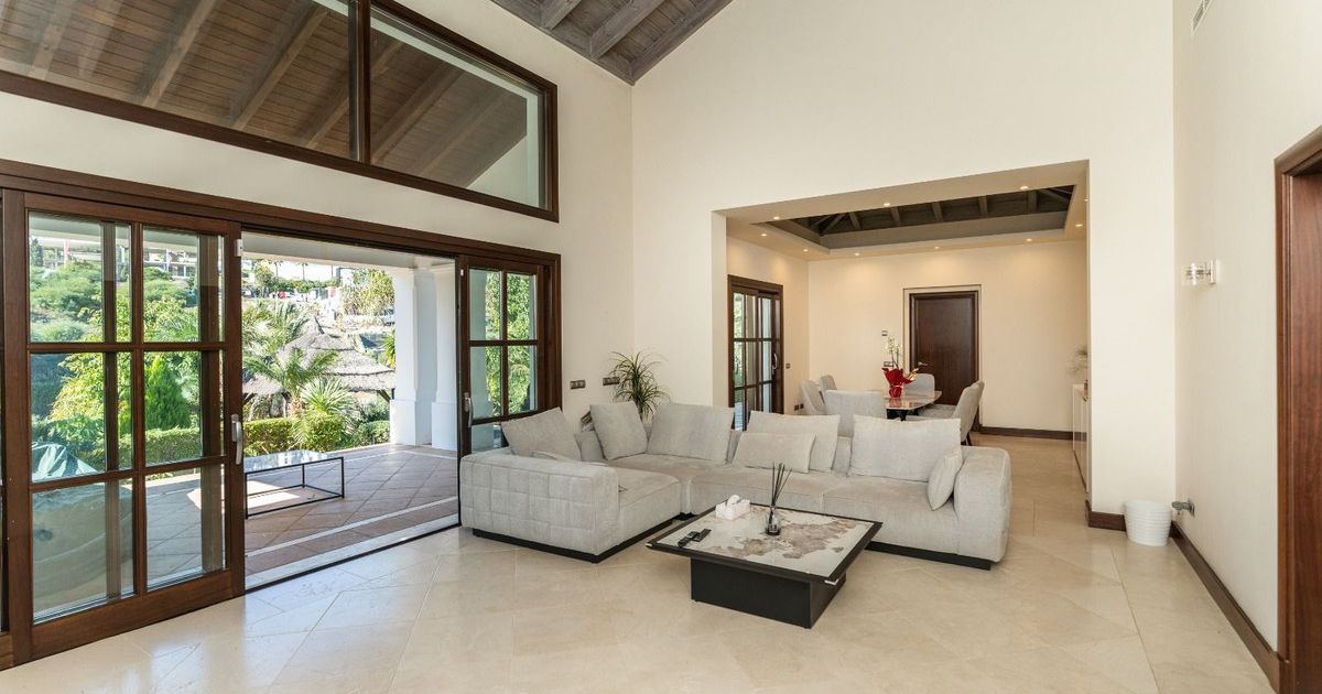 Vrijstaande Villa in Benahavís, Benahavís, 12/12