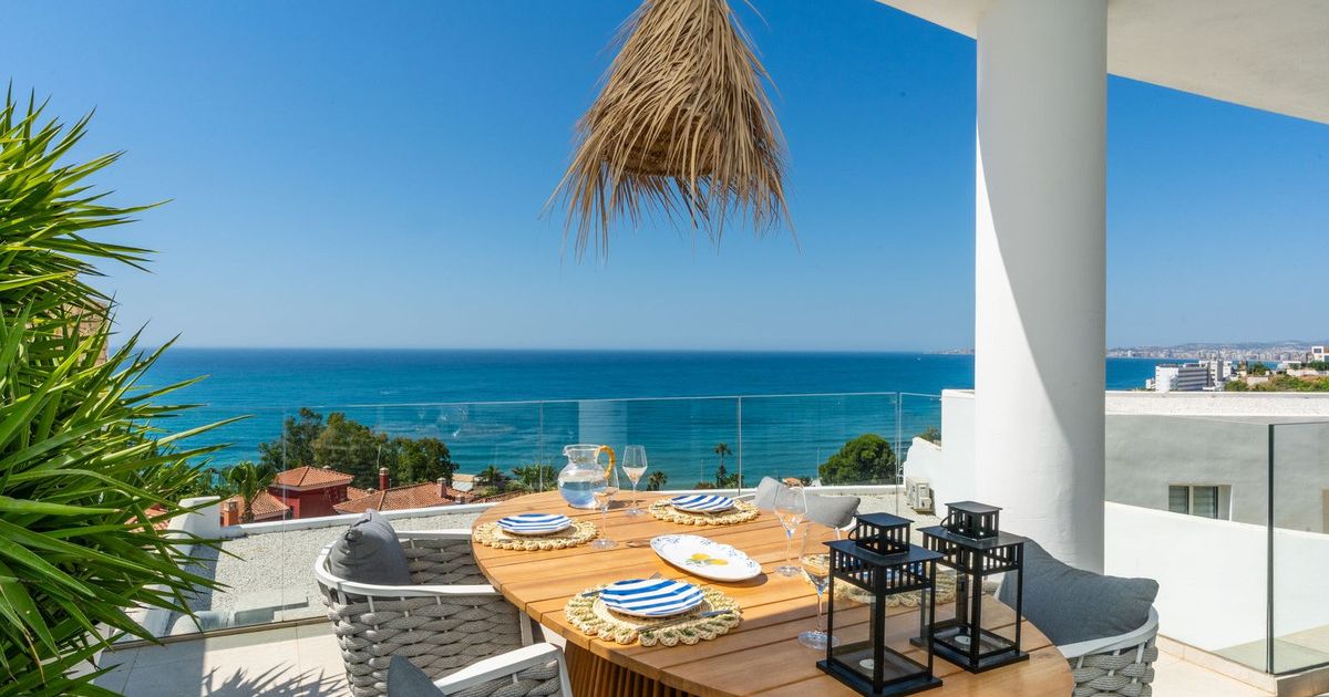 Appartement op de middelste verdieping in Torrequebrada, Torrequebrada, 1/12