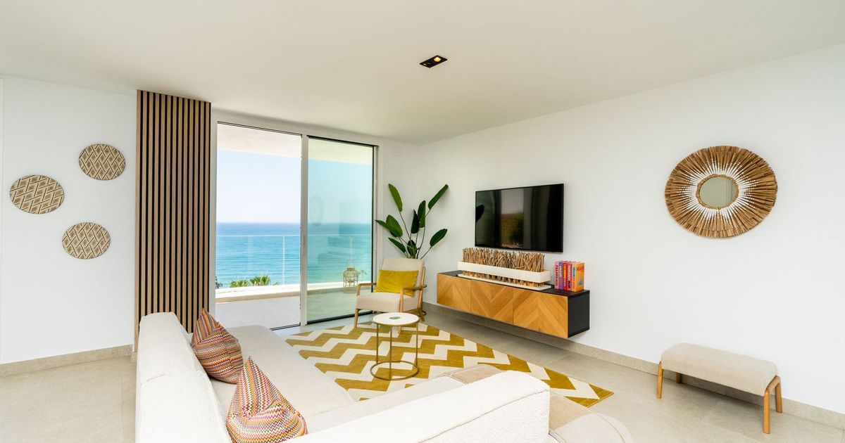 Appartement op de middelste verdieping in Torrequebrada, Torrequebrada, 4/12
