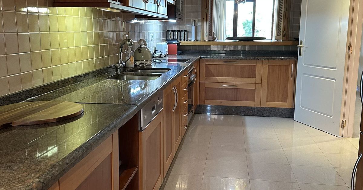 Appartement en étage moyen à San Pedro de Alcántara, San Pedro de Alcántara, 9/12