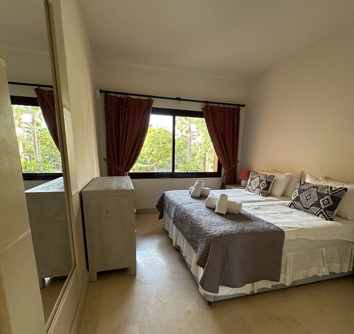 Apartament na środkowym piętrze w San Pedro de Alcántara, San Pedro de Alcántara, 10/12