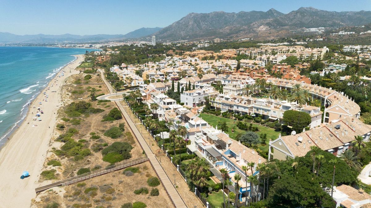 Townhouse in Bahía de Marbella, Bahía de Marbella, 1/12