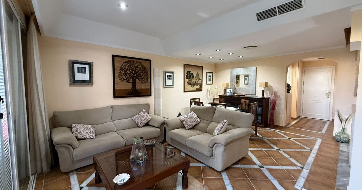 Townhouse in Bahía de Marbella, Bahía de Marbella, 5/12