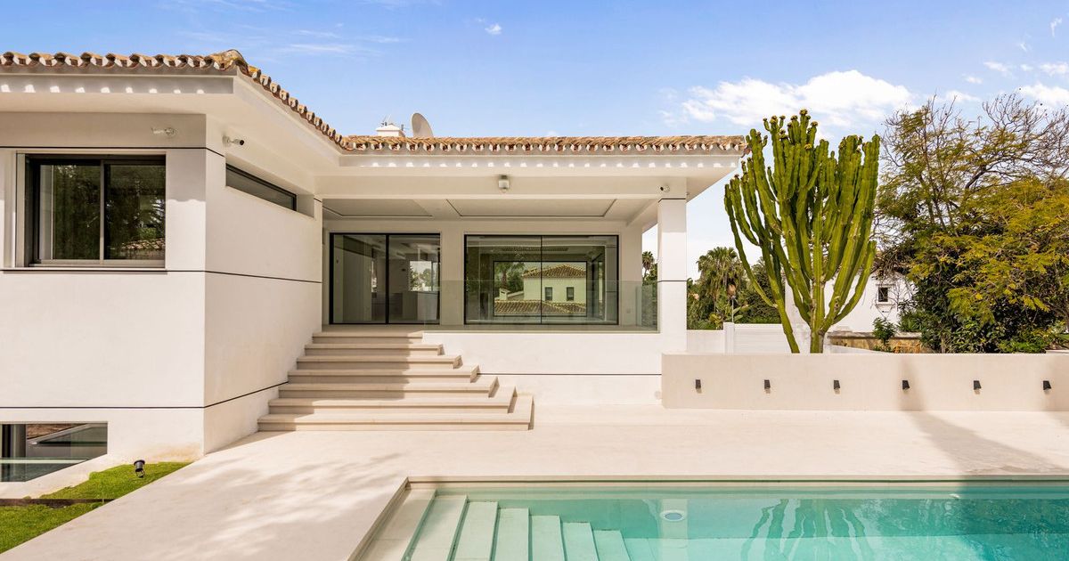 Vrijstaande Villa in Guadalmina Alta, Guadalmina Alta, 1/12