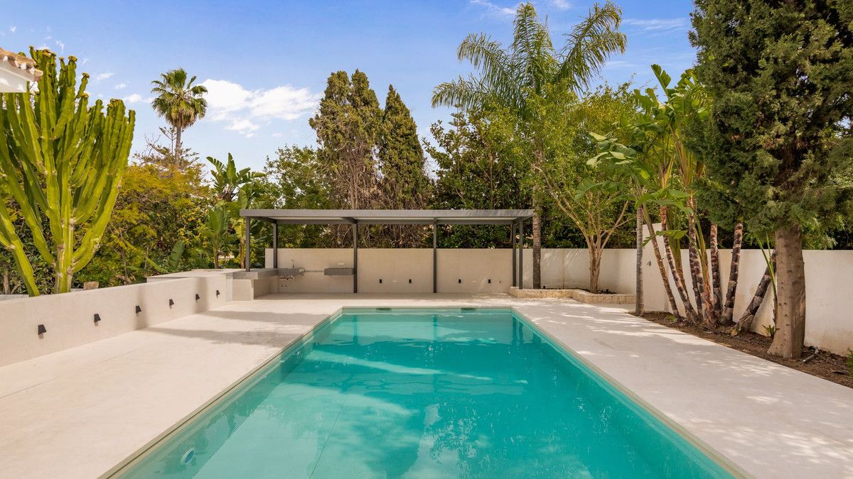 Vrijstaande Villa in Guadalmina Alta, Guadalmina Alta, 3/12