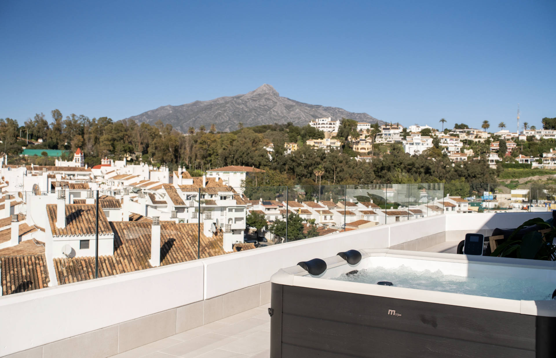 Penthouse in Nueva Andalucia, La Campana, Nueva Andalucia, 2/12