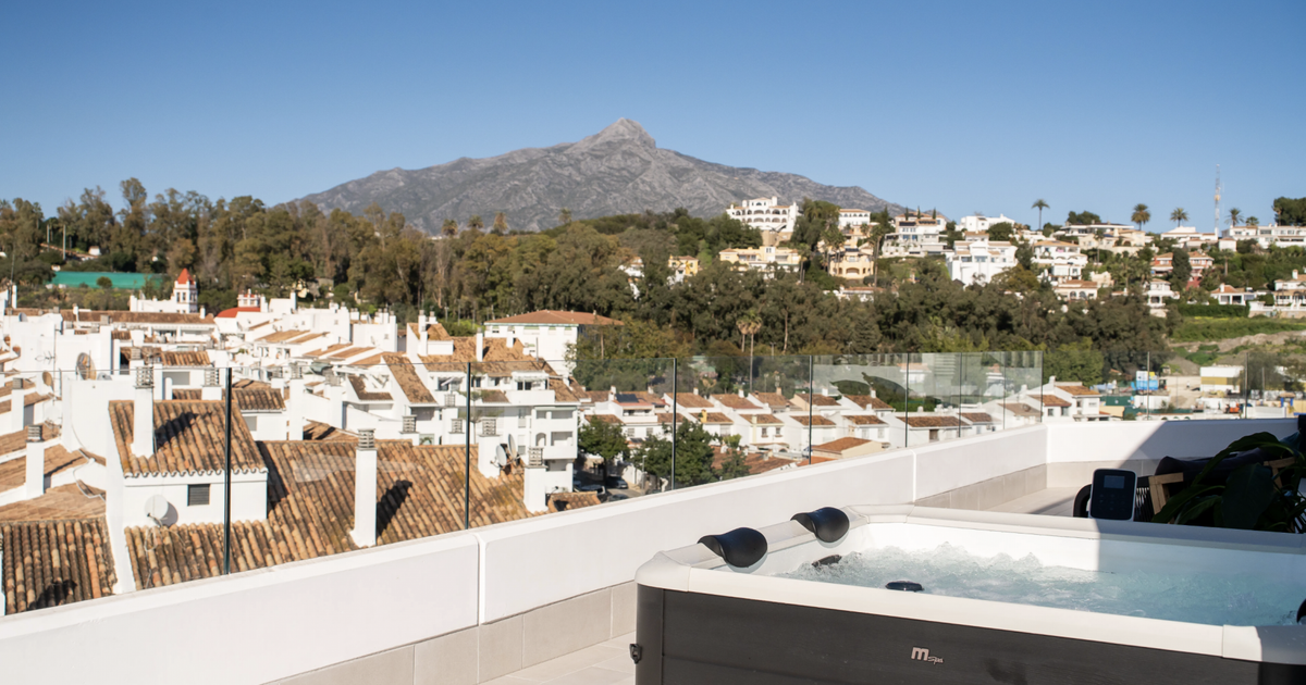 Penthouse in Nueva Andalucia, La Campana, Nueva Andalucia, 2/12