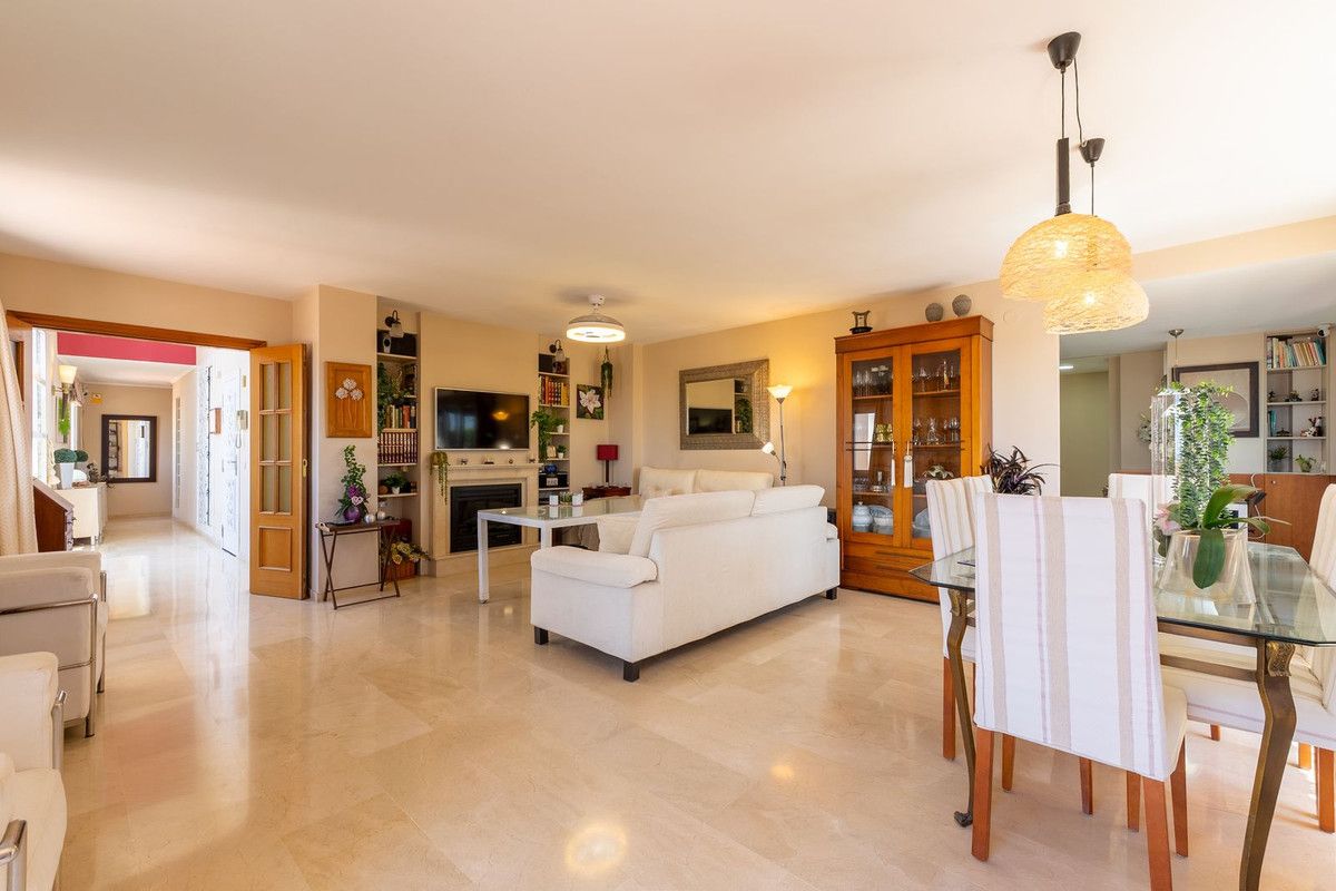 Penthouse in Estepona, Estepona, 1/12