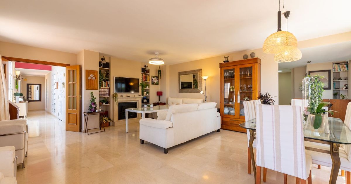 Penthouse in Estepona, Estepona, 1/12