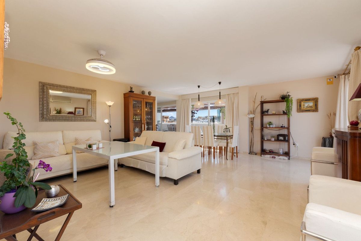 Penthouse in Estepona, Estepona, 2/12