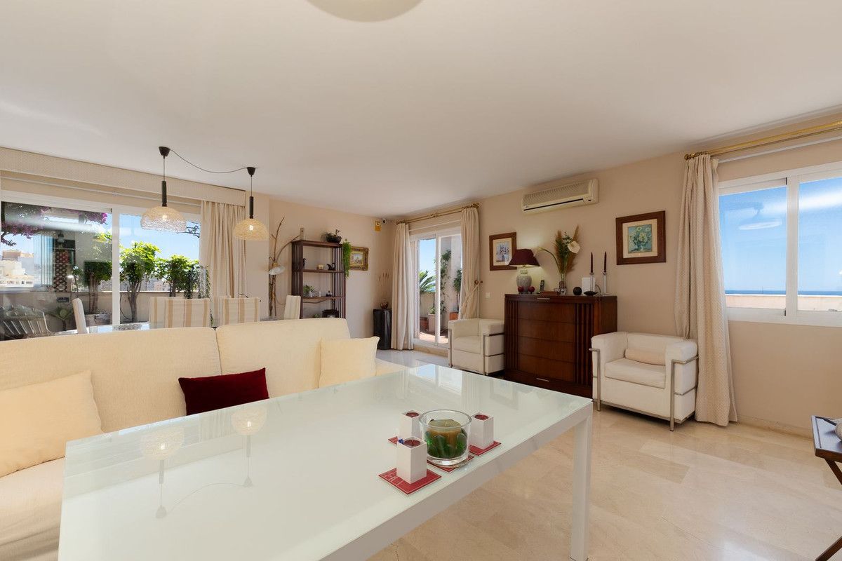 Penthouse in Estepona, Estepona, 3/12