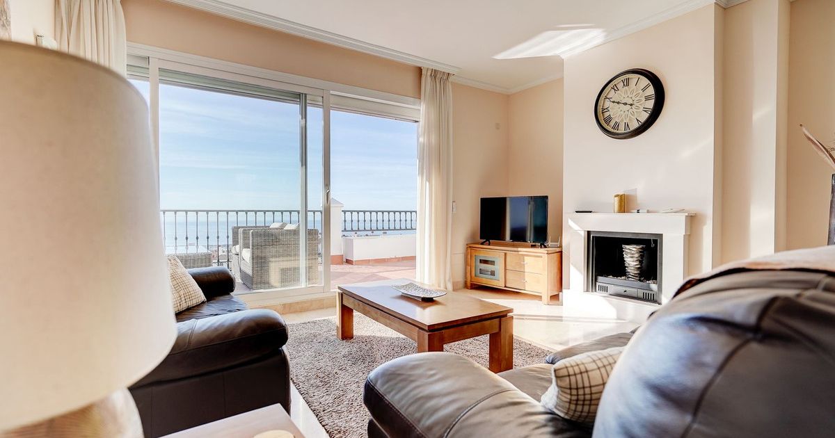 Penthouse in Calahonda, Calahonda, 3/12