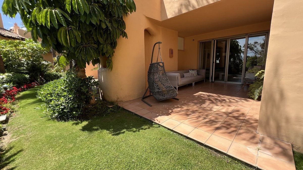 Ground Floor Apartment in The Golden Mile, The Golden Mile, 3/12