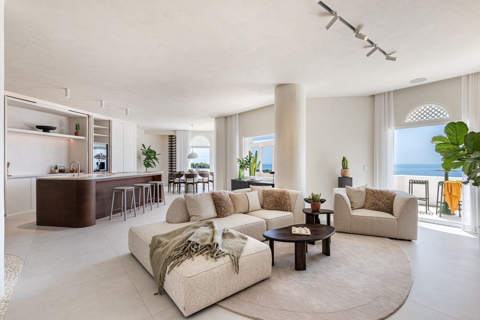 Penthouse in The Golden Mile, The Golden Mile, 12/12