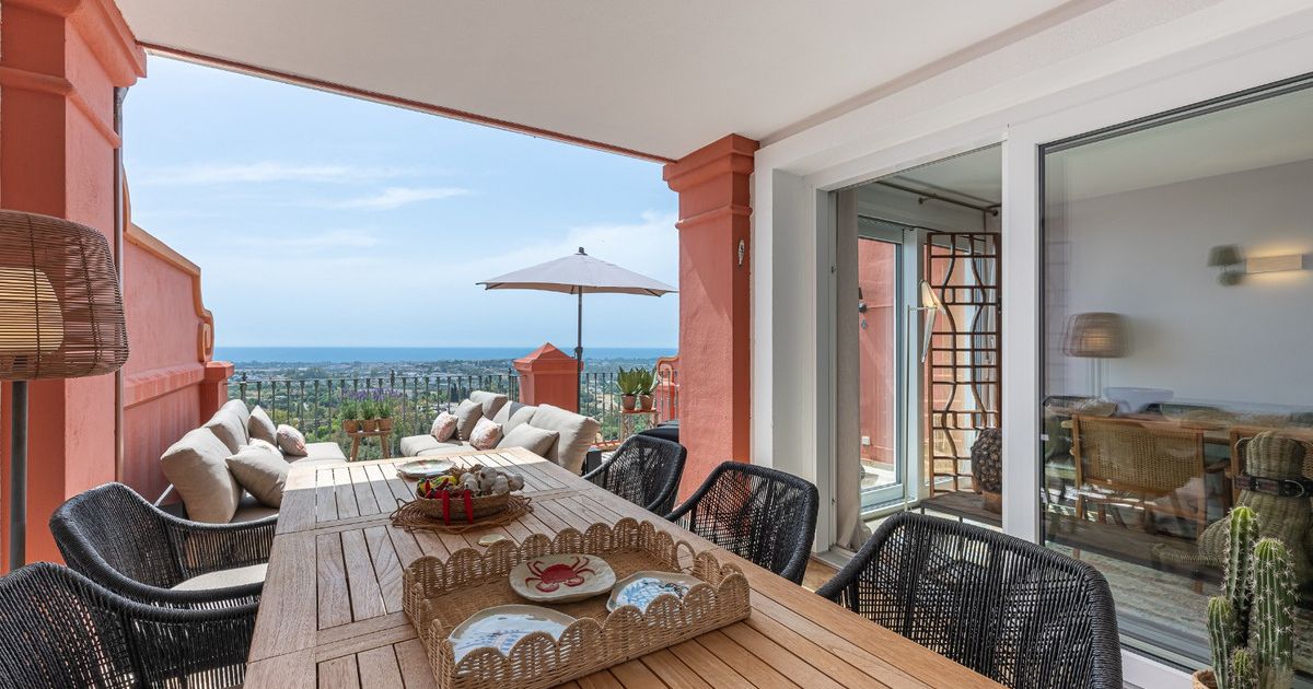 Duplex à Monte Halcones, Monte Halcones, 1/12