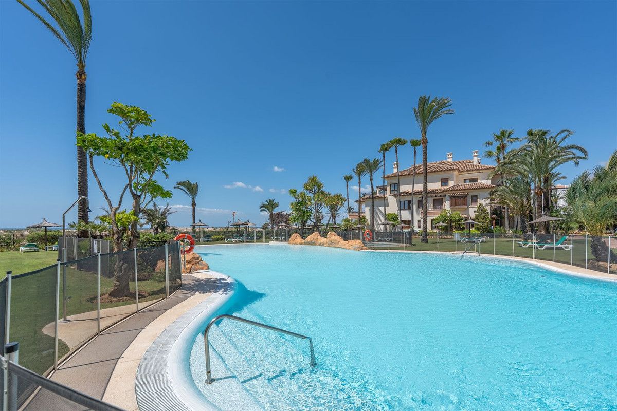 Apartamento en Planta Baja en Los Monteros, Los Monteros, 2/12