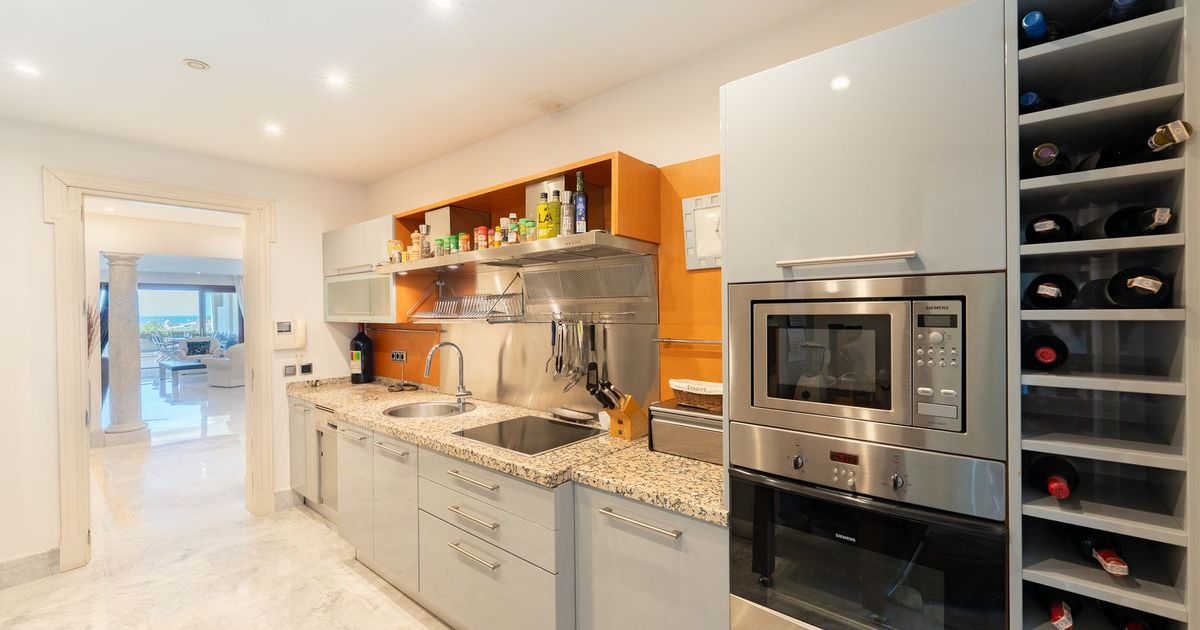 Apartamento en Planta Baja en Los Monteros, Los Monteros, 6/12
