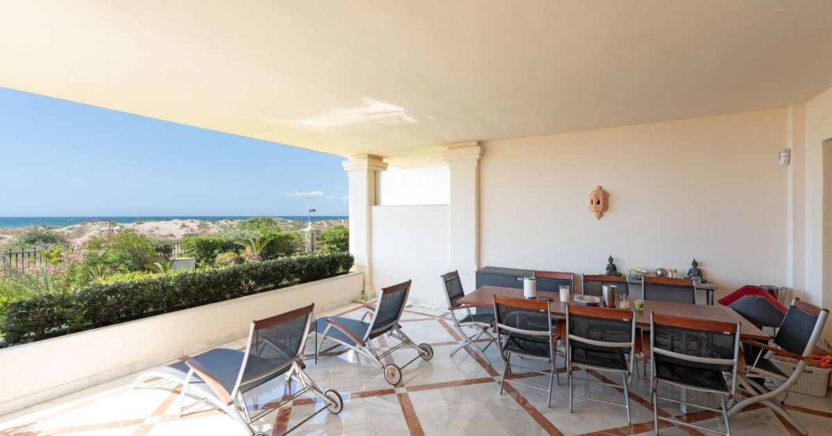 Apartamento en Planta Baja en Los Monteros, Los Monteros, 10/12