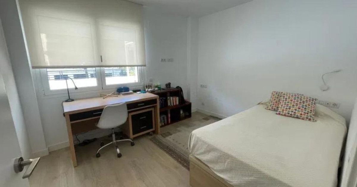 Apartamento Planta Media en Marbella, Marbella, 4/12