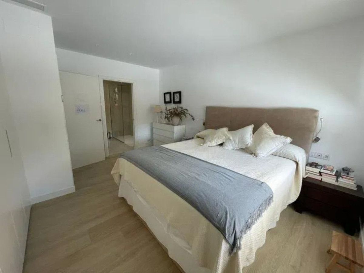 Apartamento Planta Media en Marbella, Marbella, 5/12