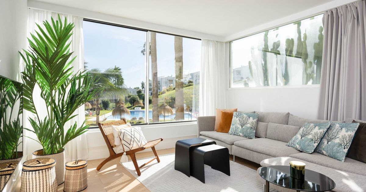 Middle Floor Apartment in Nueva Andalucía, Nueva Andalucía, 1/12