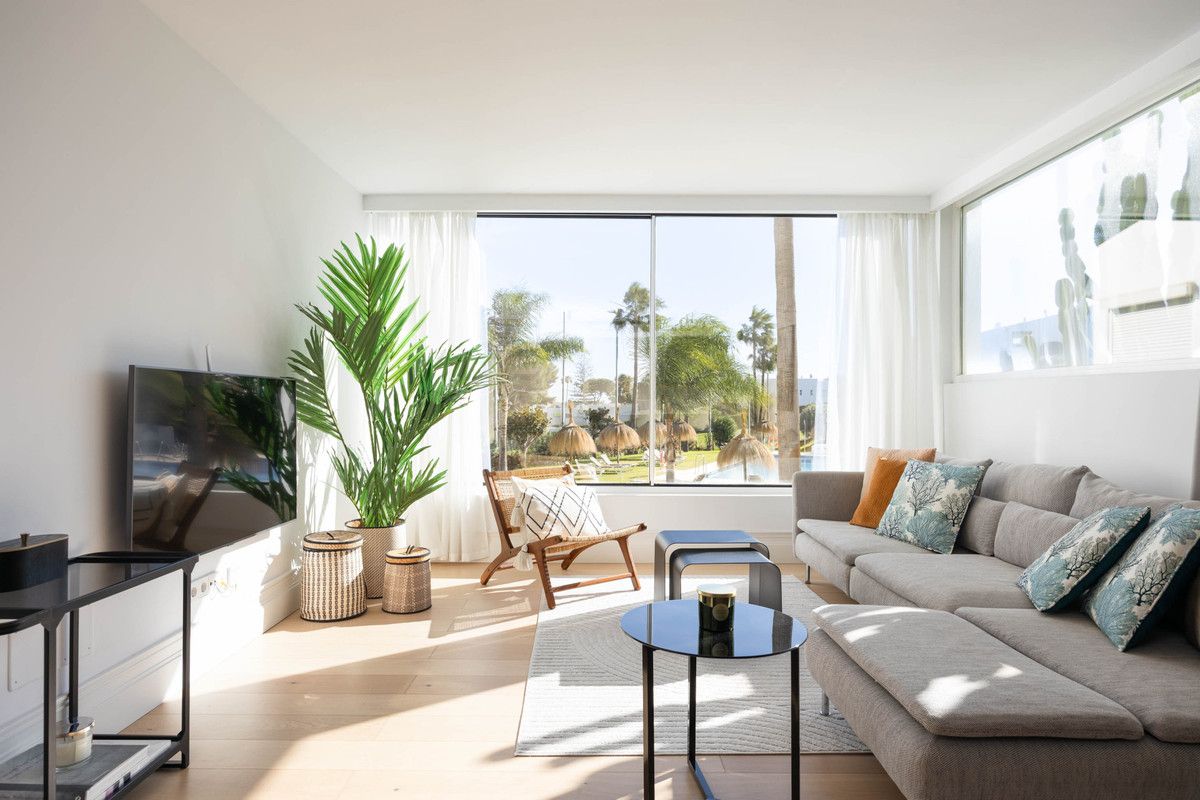 Middle Floor Apartment in Nueva Andalucía, Nueva Andalucía, 6/12