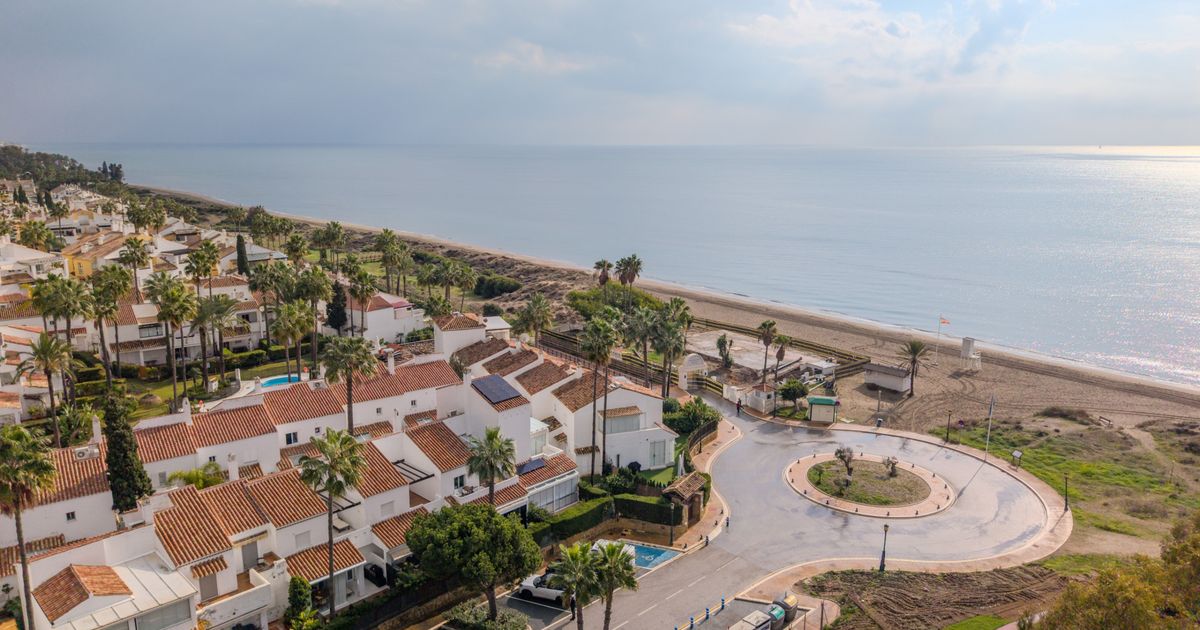 Town House in Marbella East, Bahia de Marbella, Marbella East, 1/1