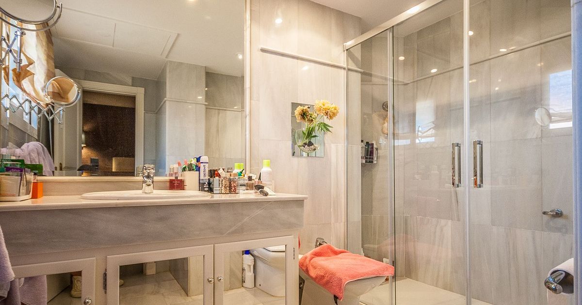 Apartamento de planta media en Elviria, Elviria, 5/11