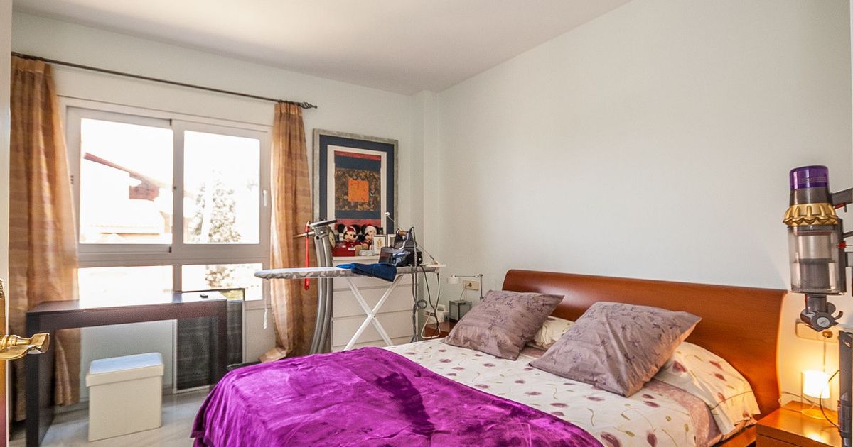 Apartamento de planta media en Elviria, Elviria, 6/11