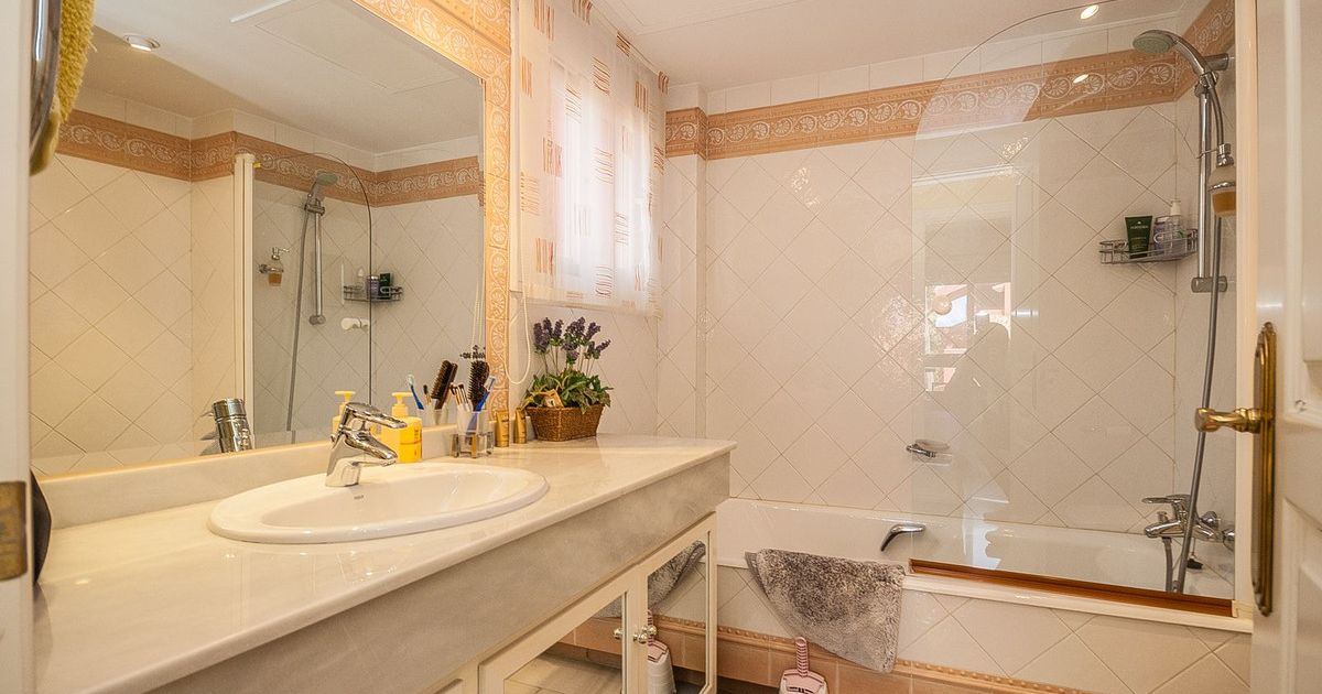 Apartamento de planta media en Elviria, Elviria, 7/11