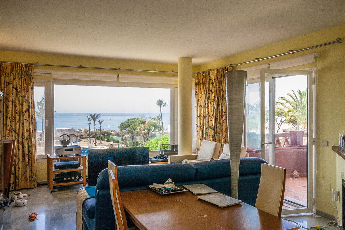 Apartamento de planta media en Elviria, Elviria, 8/11