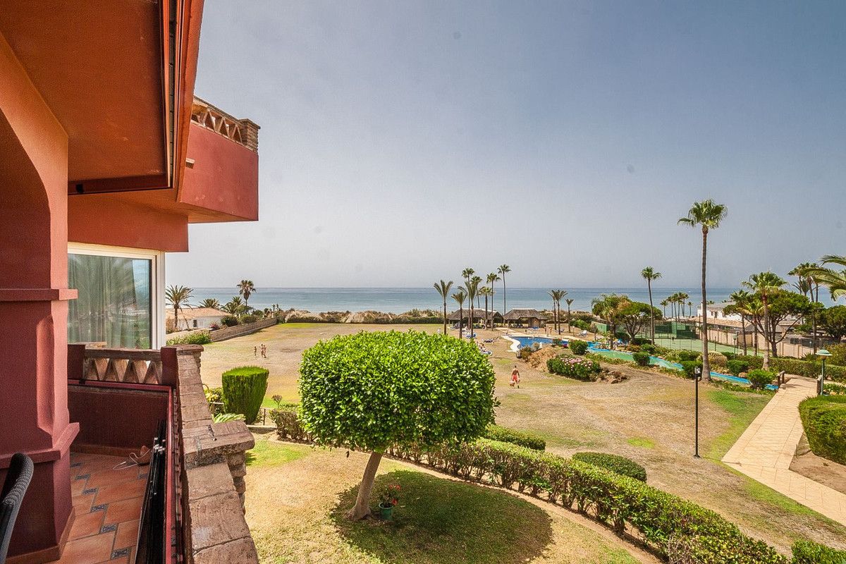 Apartamento de planta media en Elviria, Elviria, 10/11
