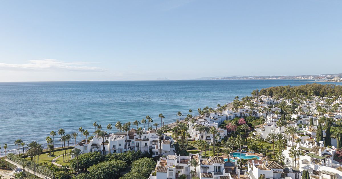 Lägenhet på markplan i Estepona, Alcazaba Beach, Estepona, 5/12