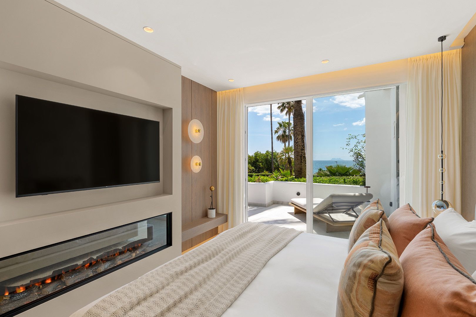 Lägenhet på markplan i Estepona, Alcazaba Beach, Estepona, 8/12