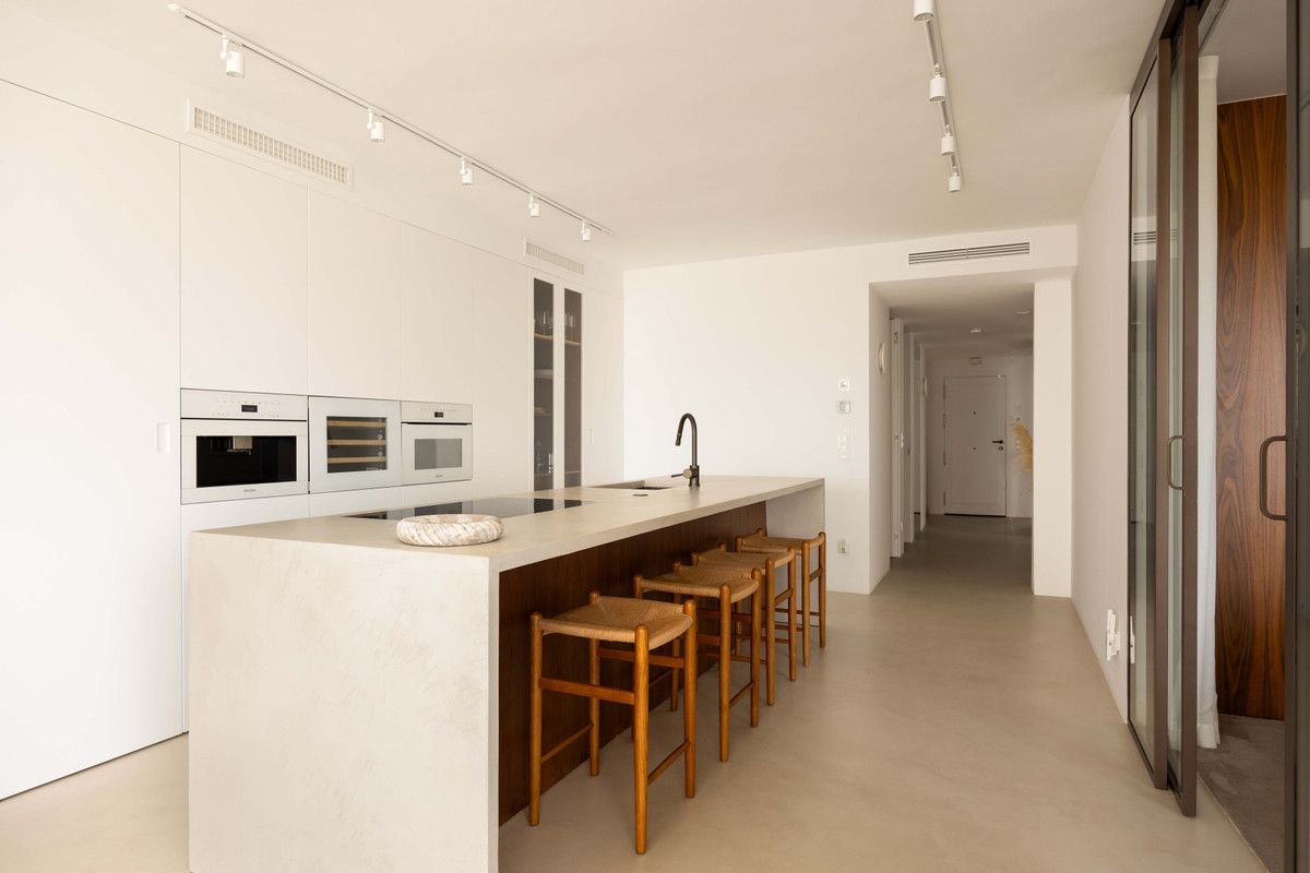 Middle Floor Apartment in Nueva Andalucía, Nueva Andalucía, 9/12