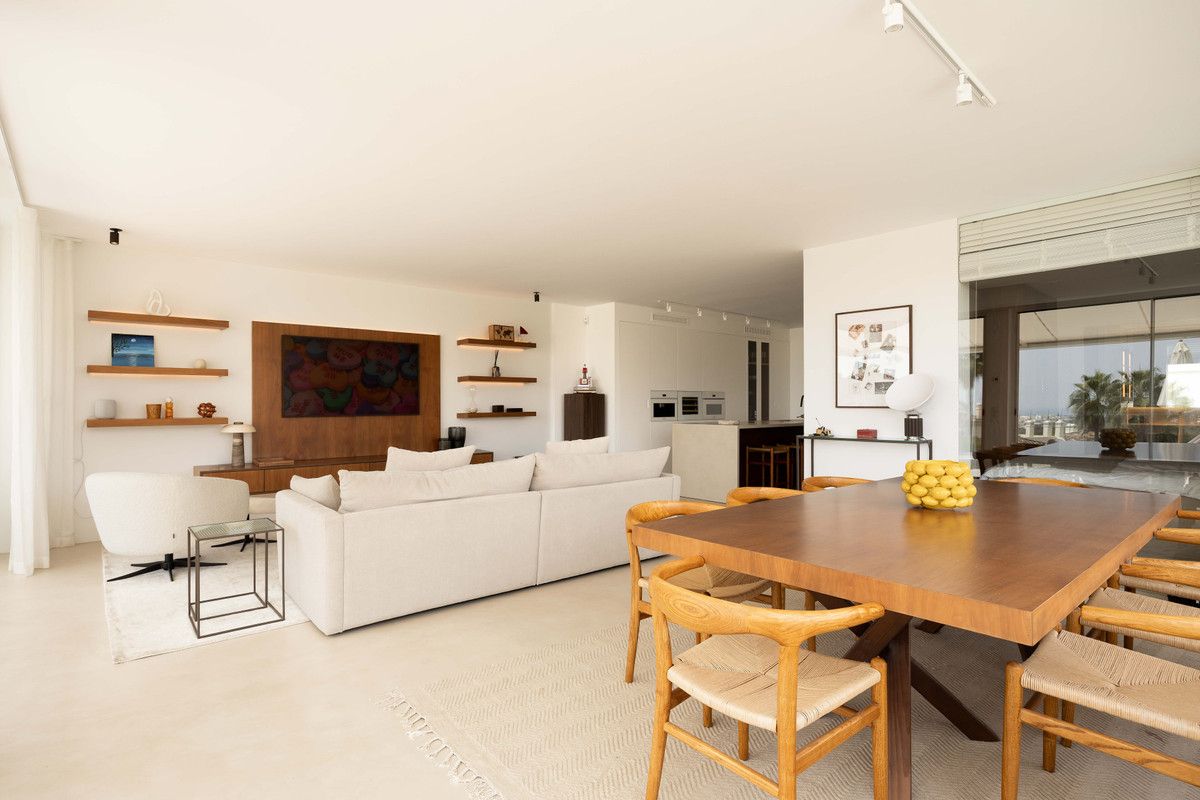 Middle Floor Apartment in Nueva Andalucía, Nueva Andalucía, 10/12